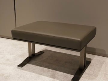 HAUSSMANN - Leather bench by HUGUES CHEVALIER - view 3